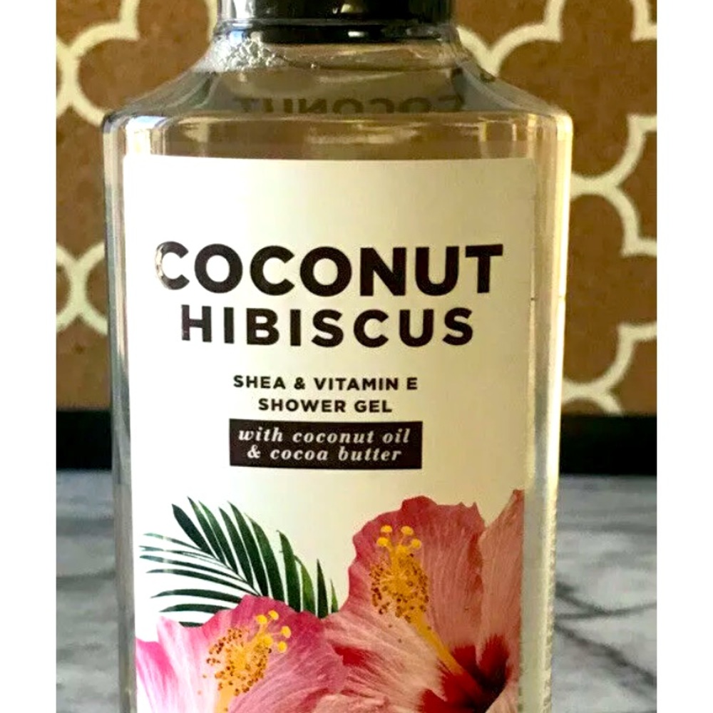 Bath & Body Works-Coconut Hibiscus-Shower Gel-10oz